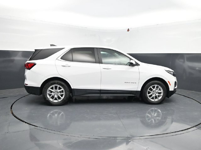 Used 2024 Chevrolet Equinox LT AWD/4WD image 10