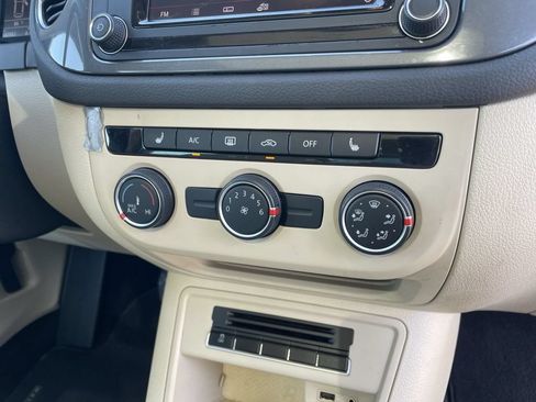 Used 2017 Volkswagen Tiguan Wolfsburg Edition AWD/4WD image 28