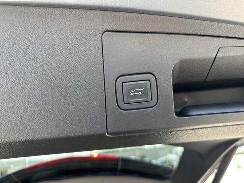 Used 2024 Cadillac XT5 Premium Luxury w/ Technology Package image 20