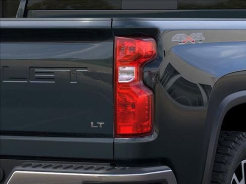 New 2026 Chevrolet Silverado 2500 LT AWD/4WD image 11