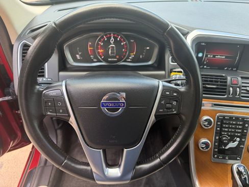 Used 2017 Volvo XC60 T5 Inscription w/ Preferred Option Package AWD/4WD image 21