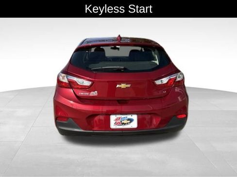 Used 2018 Chevrolet Cruze LT w/ Convenience Package FWD image 7