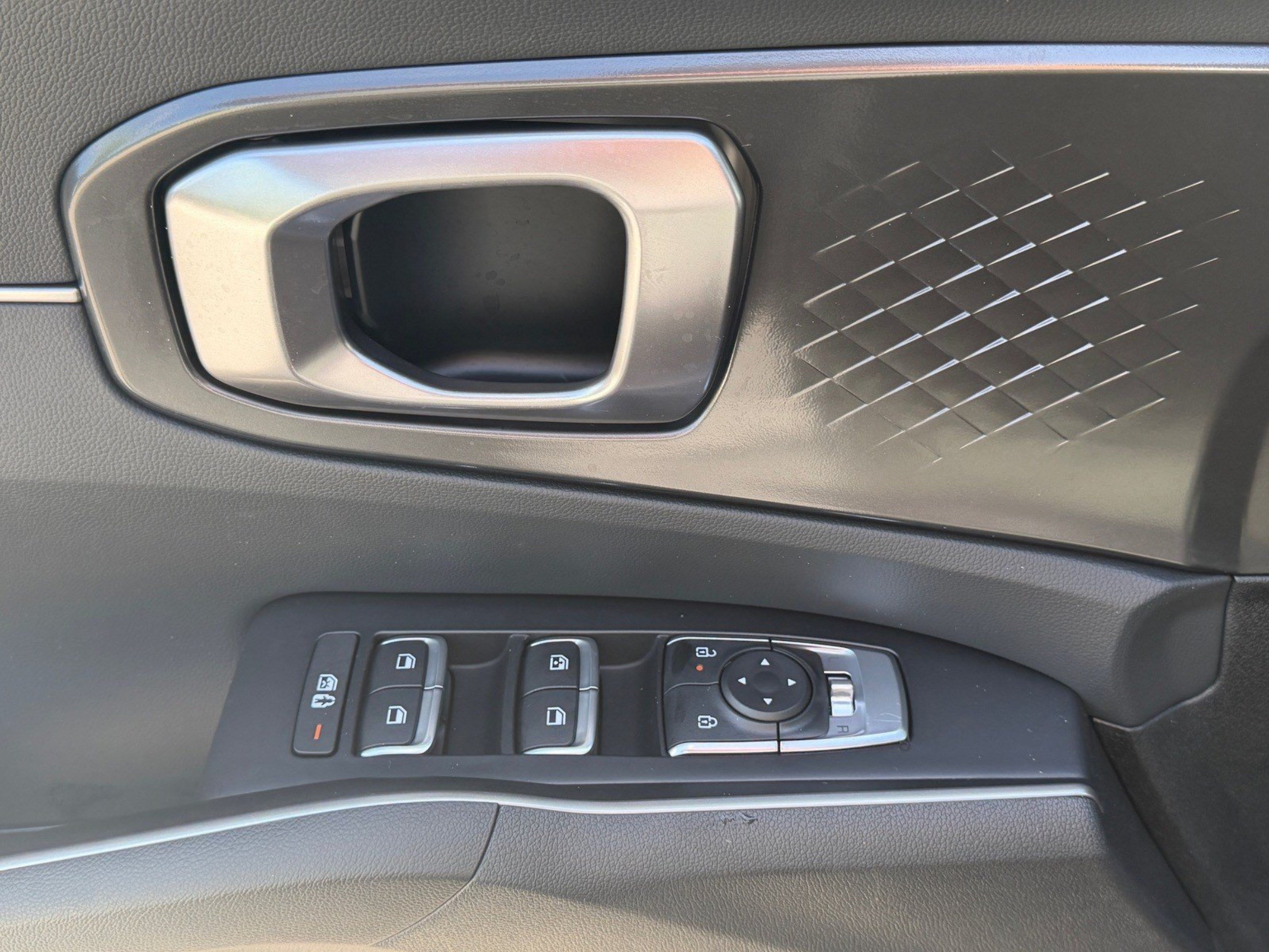Certified 2026 Kia Sorento LX FWD image 13