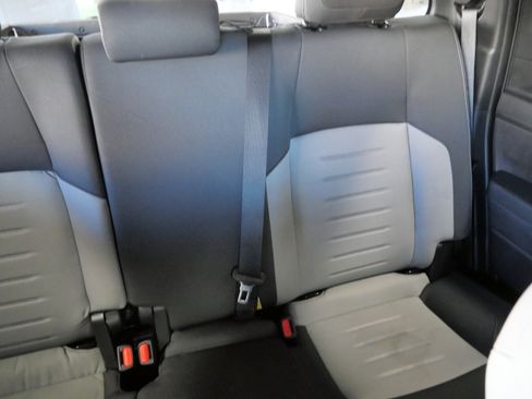 Used 2024 Toyota Tacoma TRD Off-Road image 14