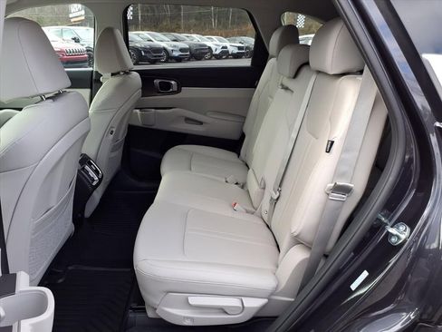 New 2026 Kia Sorento EX image 11