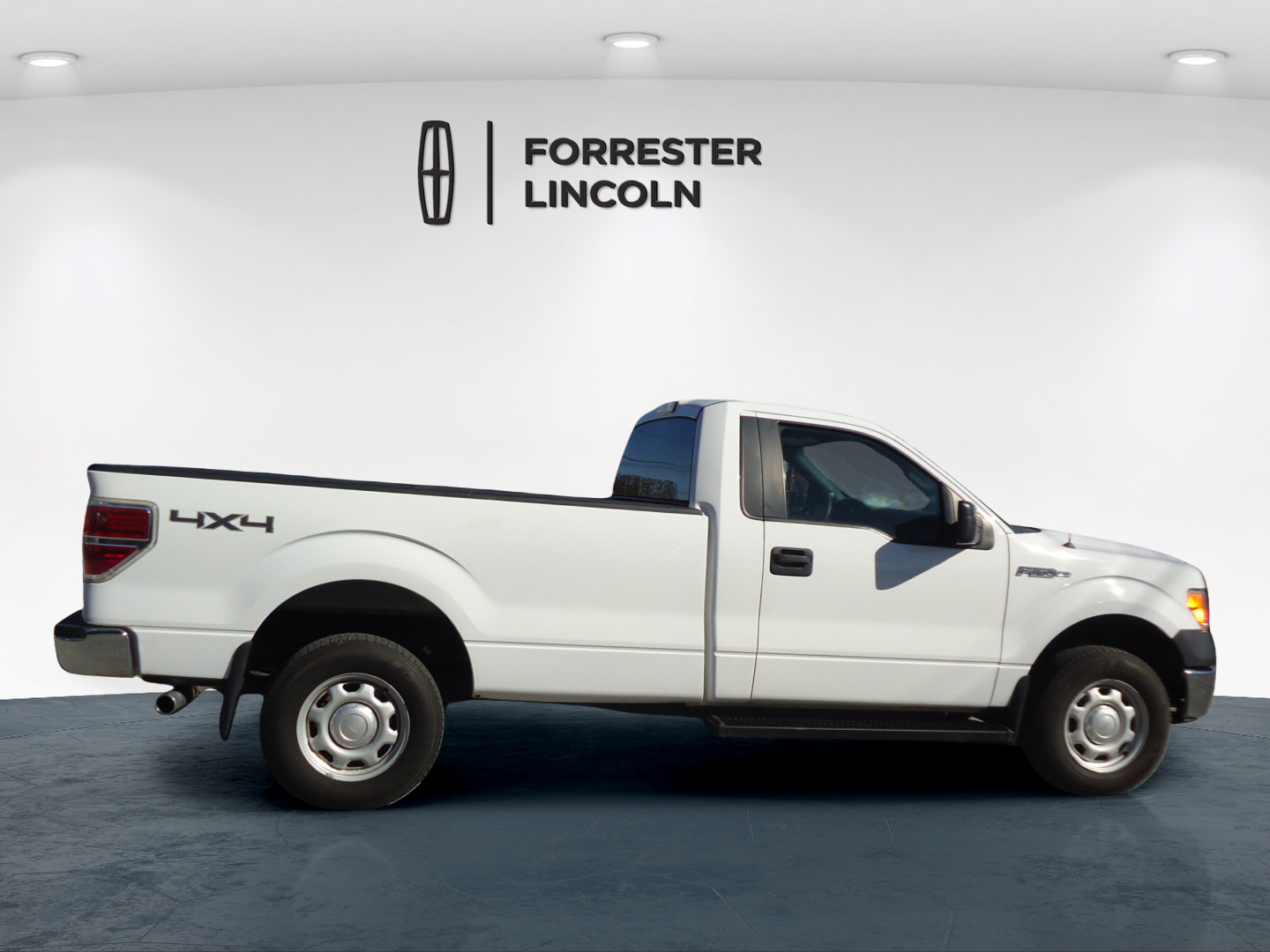 Used 2014 Ford F150 XL w/ Equipment Group 101A Mid AWD/4WD image 2