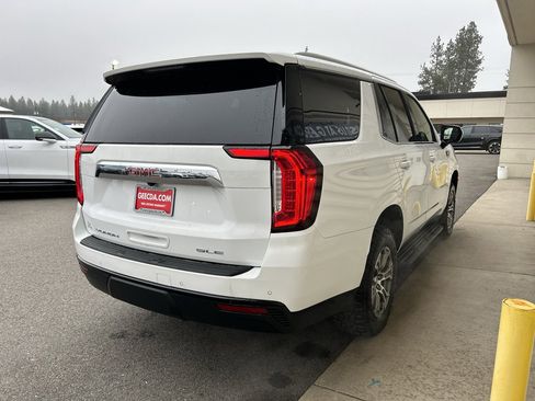 Used 2024 GMC Yukon SLE image 4
