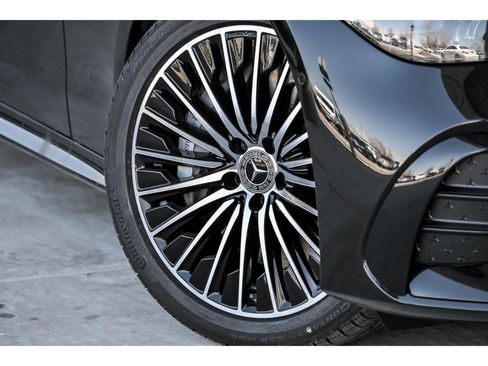 New 2026 Mercedes-Benz CLE 450 4MATIC Coupe image 3