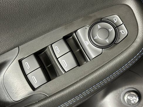 Certified 2025 Buick Encore GX Sport Touring w/ Advanced Technology Package AWD/4WD image 26
