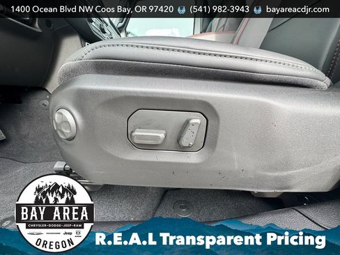 New 2026 Jeep Gladiator Rubicon w/ Steel Bumper Group AWD/4WD image 13