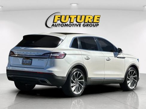 Used 2019 Lincoln Nautilus Reserve AWD/4WD image 3