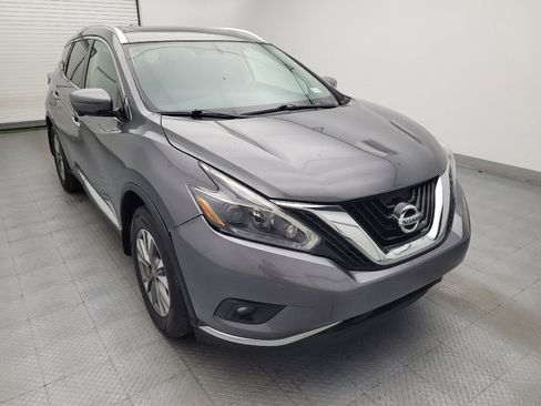 Used 2018 Nissan Murano SL w/ Moonroof Package FWD image 13