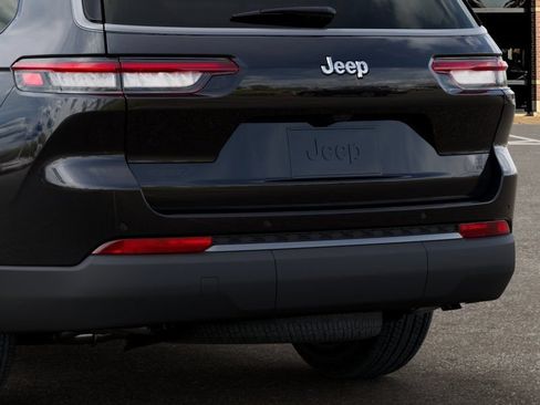 New 2026 Jeep Grand Cherokee L Limited AWD/4WD image 13