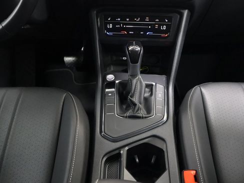 Used 2023 Volkswagen Tiguan SE image 20