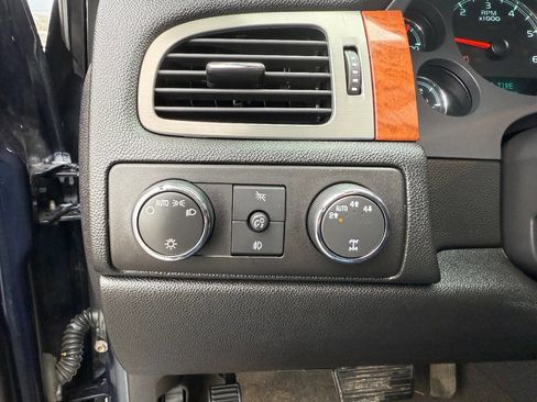 Used 2008 GMC Sierra 1500 SLT w/ Z71 Off-Road Package image 30