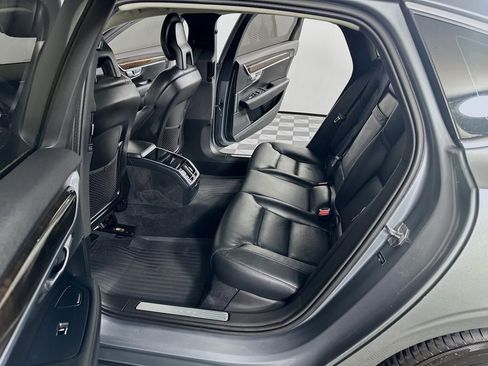 Used 2018 Volvo S90 T6 Momentum w/ Convenience Package image 33