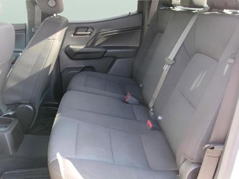 Used 2024 Chevrolet Colorado W/T RWD image 10