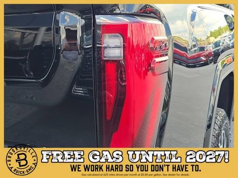 New 2025 GMC Sierra 2500 Denali w/ Denali Reserve Package AWD/4WD image 10