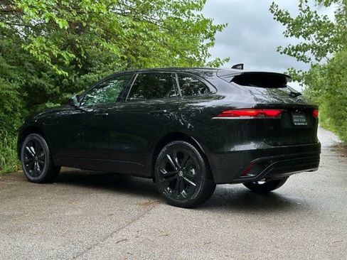 New 2026 Jaguar F-PACE R-Dynamic S image 9