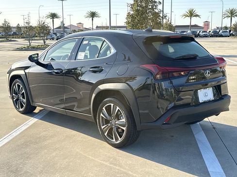 New 2026 Lexus UX 300h FWD image 10