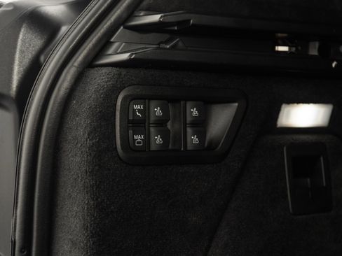 Used 2025 BMW X7 M60i image 35