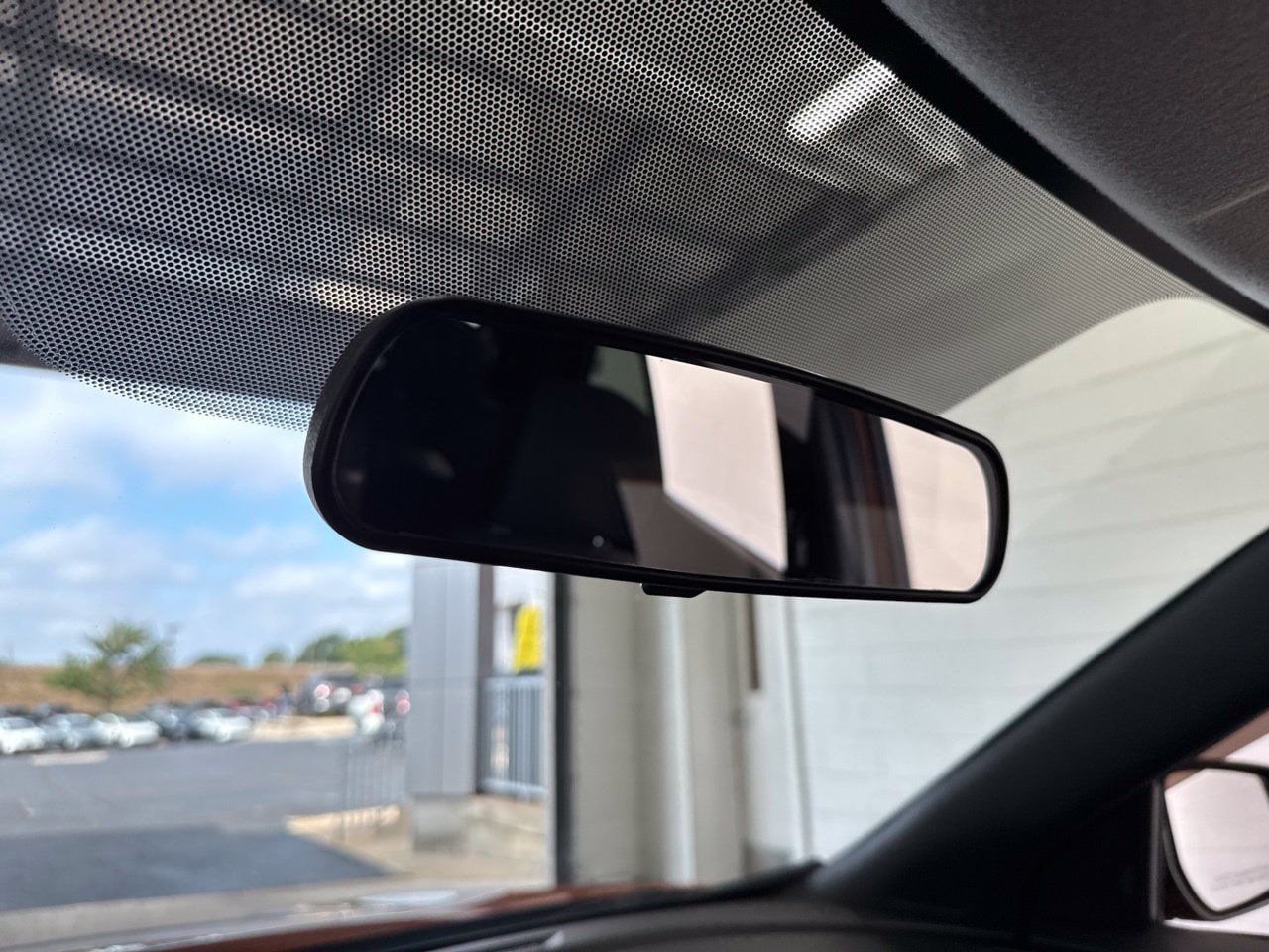 Used 2018 Nissan Kicks SV w/ Exterior Package FWD image 28