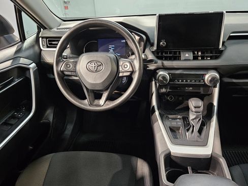 Used 2023 Toyota RAV4 LE FWD image 9