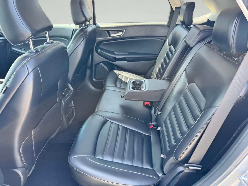 Used 2022 Ford Edge SEL w/ Convenience Package AWD/4WD image 30
