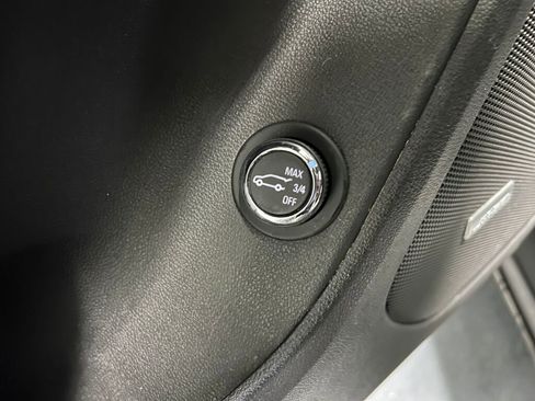 Used 2021 Chevrolet Blazer Premier w/ Driver Confidence II Package image 18