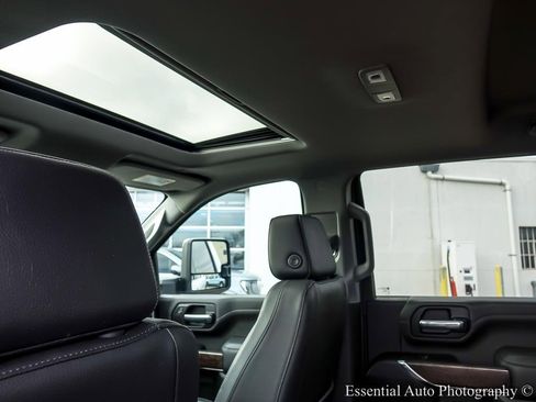 Used 2023 GMC Sierra 2500 Denali w/ Denali Ultimate Package image 12