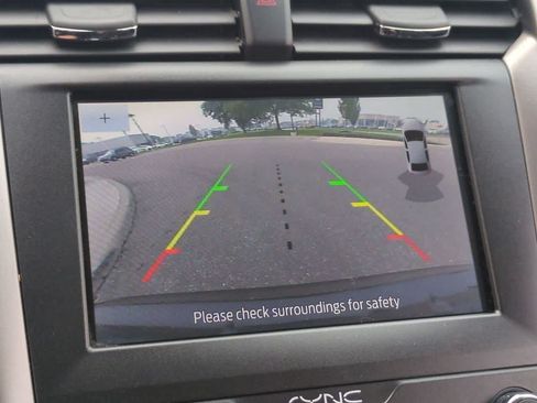 Used 2020 Ford Fusion SE FWD image 29