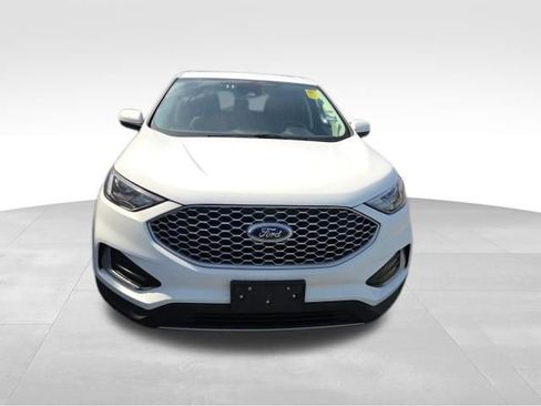 Used 2024 Ford Edge SEL image 8
