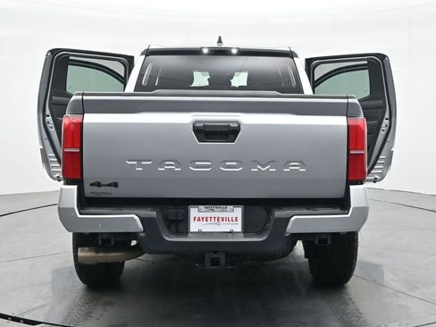 Used 2024 Toyota Tacoma TRD Off-Road image 40