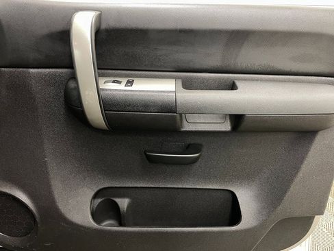 Used 2009 Chevrolet Silverado 2500 LT w/ Exterior Plus Package image 35