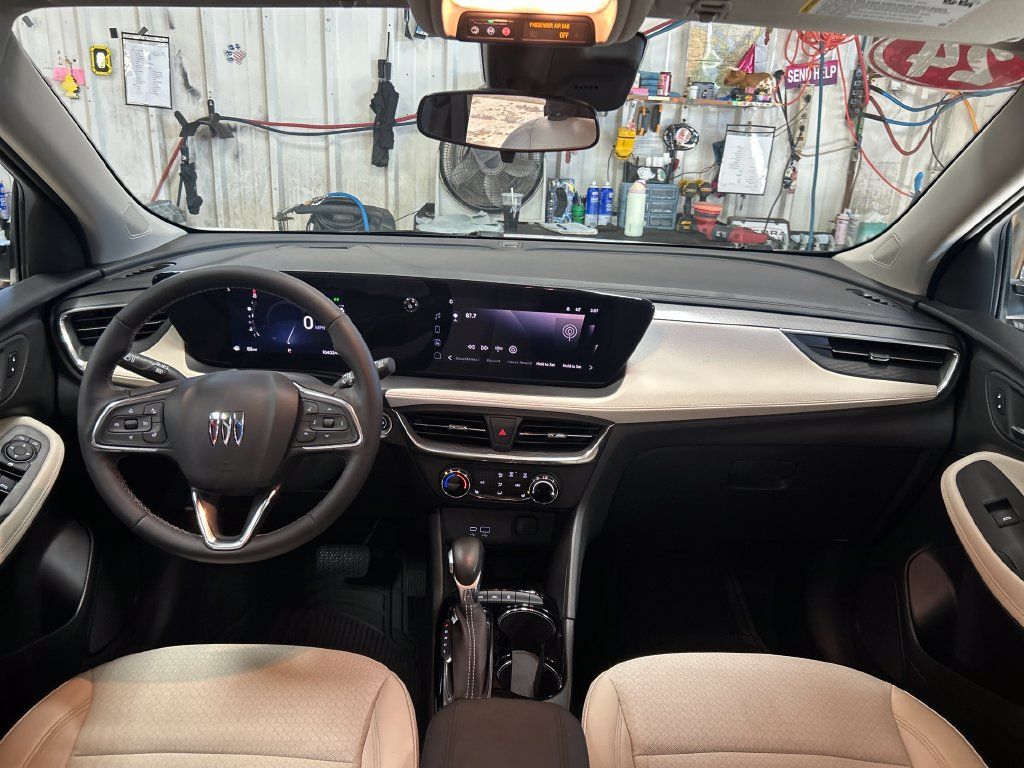 Used 2024 Buick Encore GX Preferred w/ Comfort Package AWD/4WD image 18