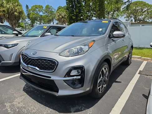 Certified 2021 Kia Sportage EX w/ EX Technology Package FWD image 6