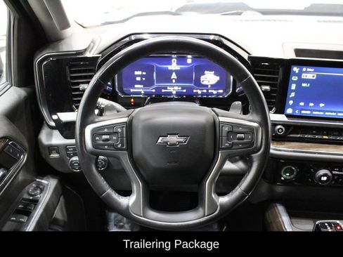 Used 2023 Chevrolet Silverado 1500 LT Trail Boss AWD/4WD image 7