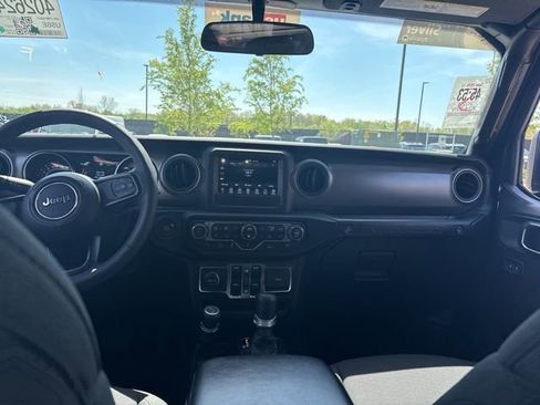 Used 2023 Jeep Wrangler Sport S image 23