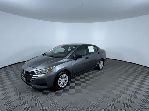 Certified 2025 Nissan Versa S w/ Trunk Package FWD image 4