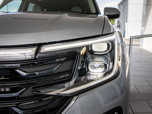 New 2026 Volkswagen Atlas SEL Premium R-Line AWD/4WD image 7