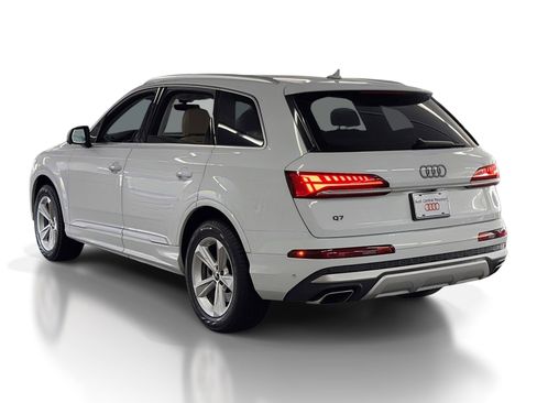 Certified 2025 Audi Q7 3.0T Premium w/ Convenience Package AWD/4WD image 3