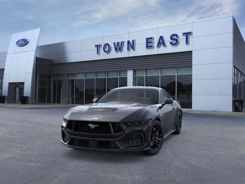 New 2026 Ford Mustang GT image 2