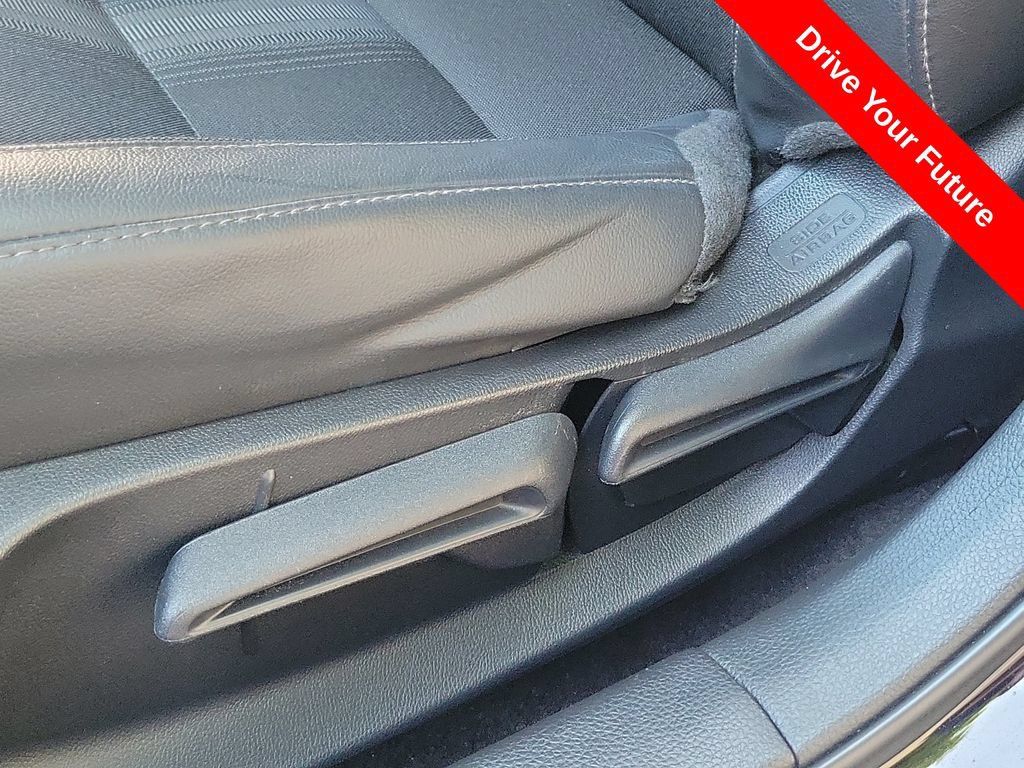 Used 2025 Honda Civic Sport image 17