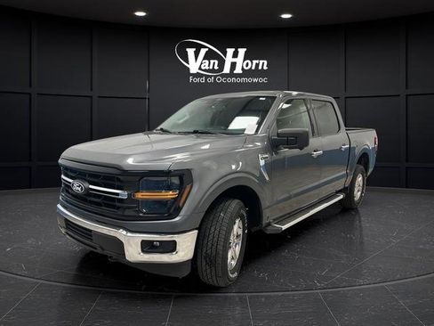 Used 2024 Ford F150 XLT w/ Tow/Haul Package AWD/4WD image 3