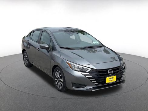 Used 2025 Nissan Versa SV FWD image 3