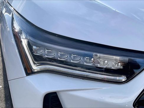 Used 2025 Acura RDX SH-AWD image 29