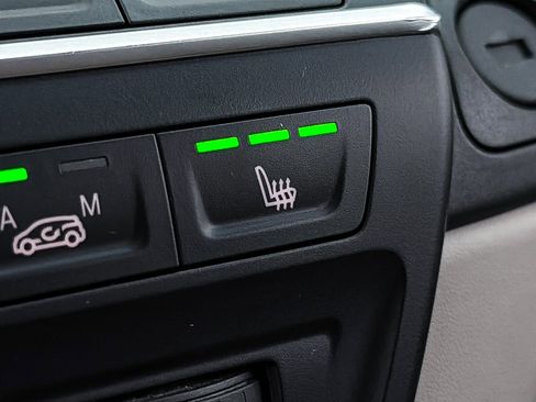 Used 2015 BMW i3 with Range Extender image 8