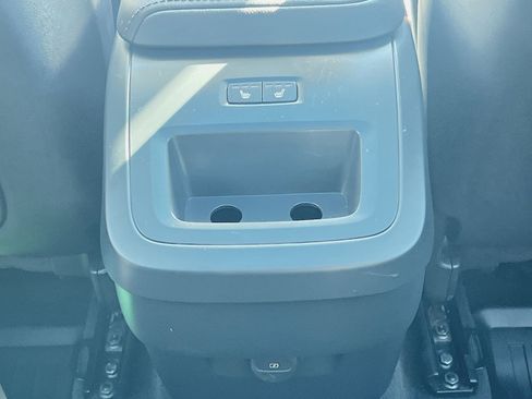 Used 2023 Volvo XC60 B5 Plus w/ Climate Package image 23