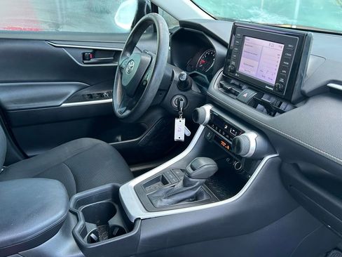 Used 2021 Toyota RAV4 LE image 36