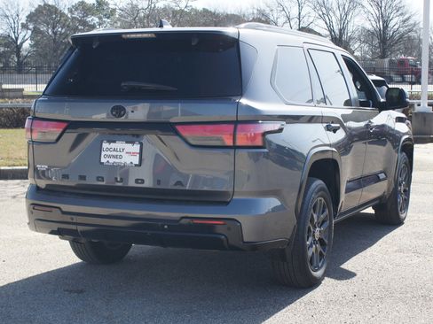 Used 2024 Toyota Sequoia Platinum image 20